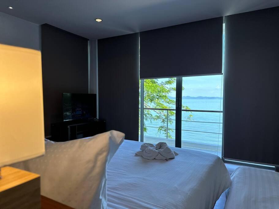Pousada 4bedroom Siray Front Phuket