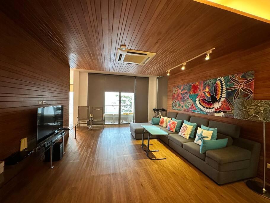 Pousada 4bedroom Siray Front *