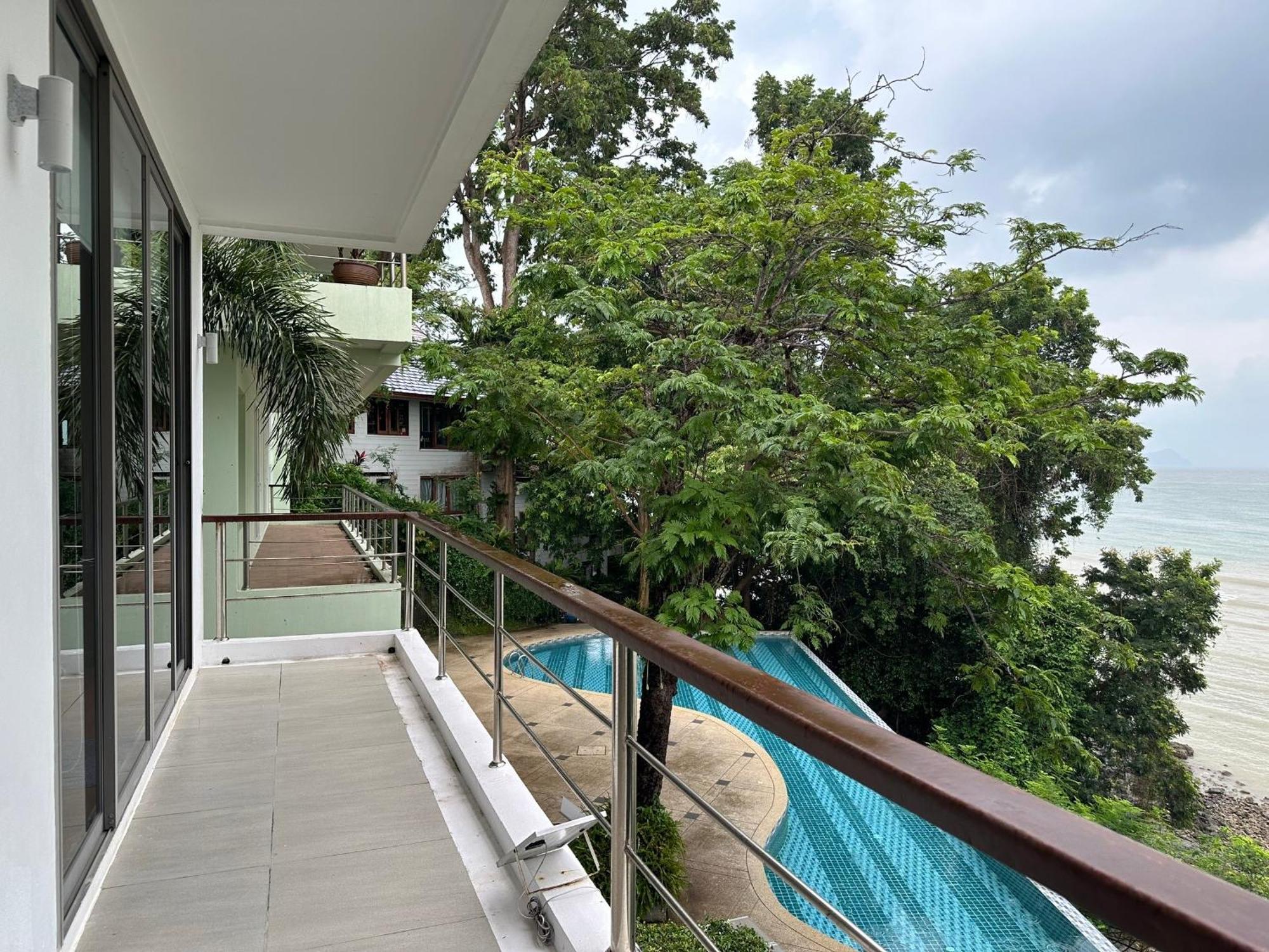 4bedroom Siray Front Pousada Phuket
